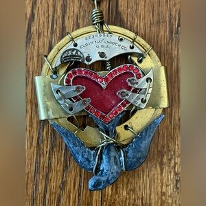 NWOT Pendant Steampunk HEART hearts RAVEN CROW BIRD Handmade by Etsy Artist